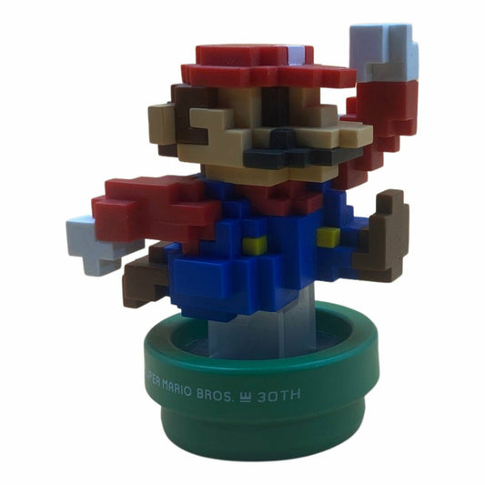 Super Mario Bros Amiibo  (30th Anniversary)