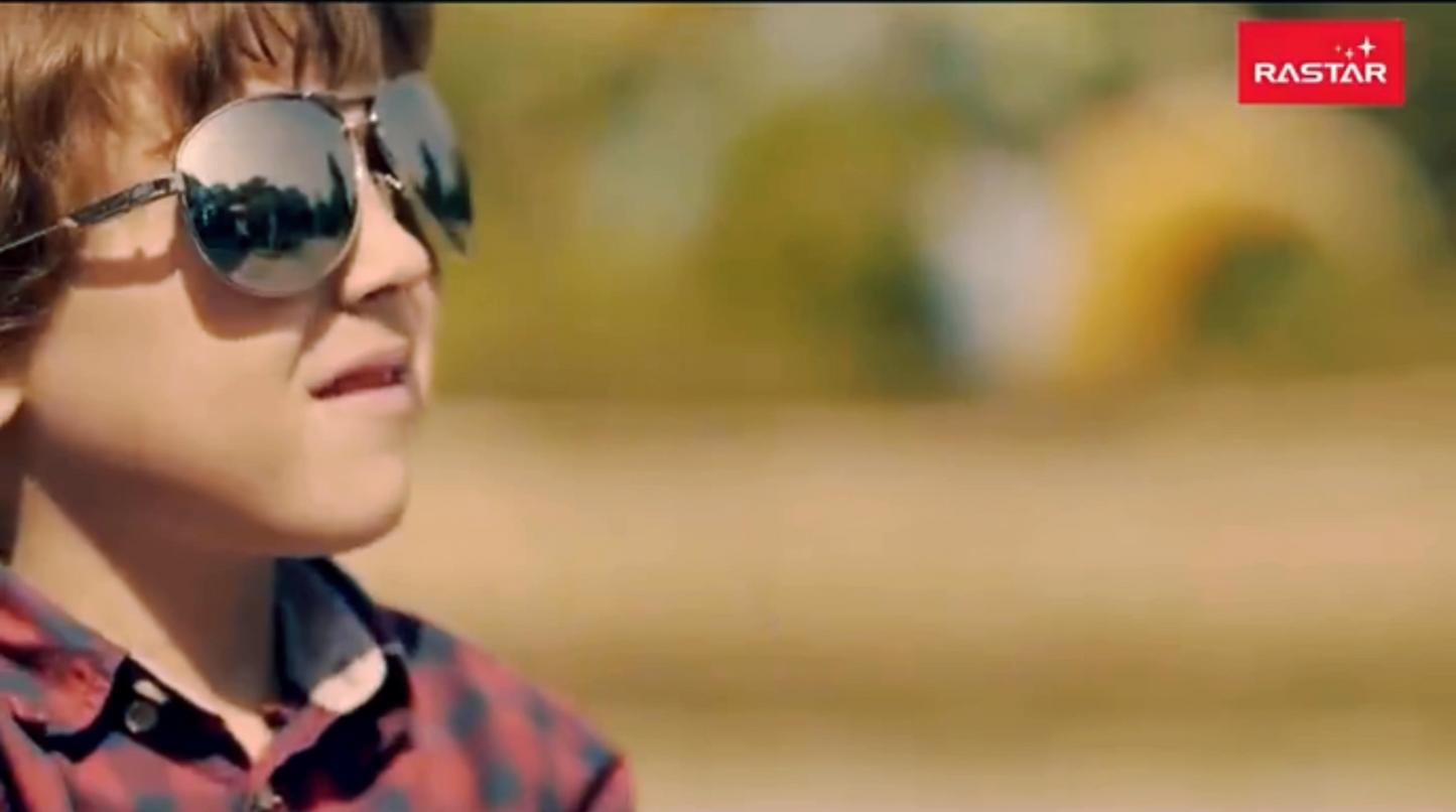 Licensed Land Rover R/C Ride On Car with MP3 Player for Kids - Available in Multiple Colors