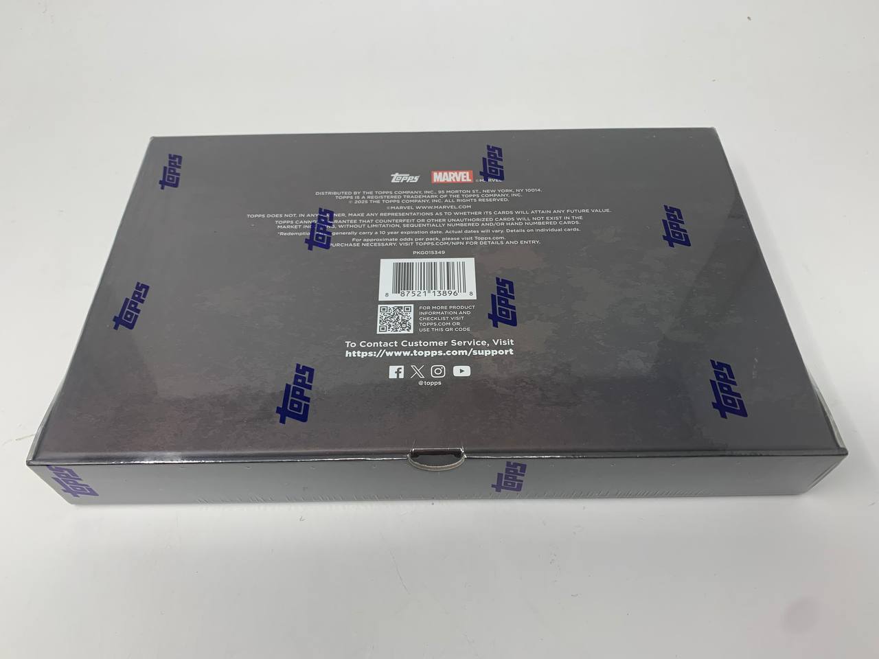 Marvel Trading Cards Topps The Collector Hobby Box (02/04/2026) - Golden Apple Comics