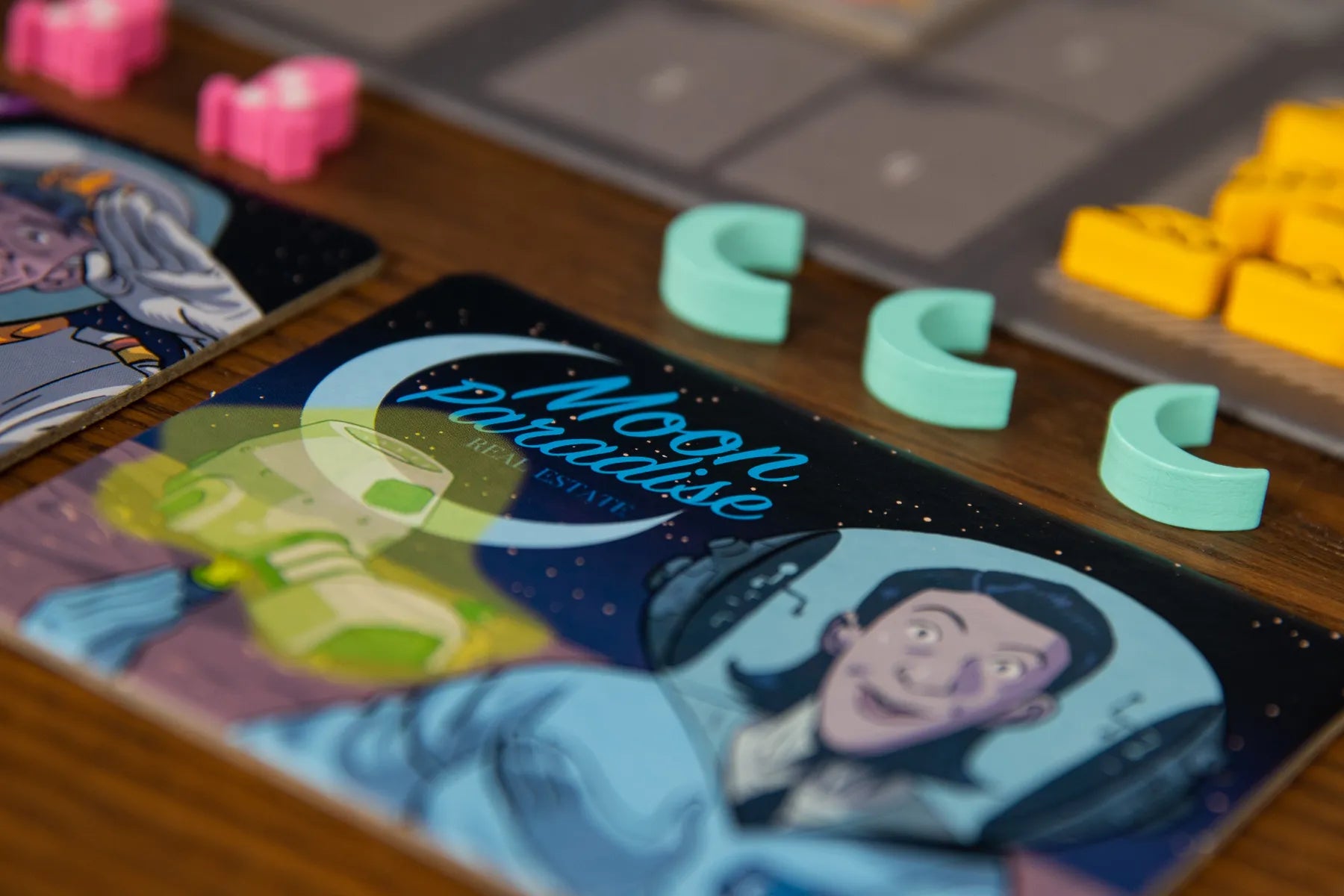 LUNA Capital - Golden Apple Comics