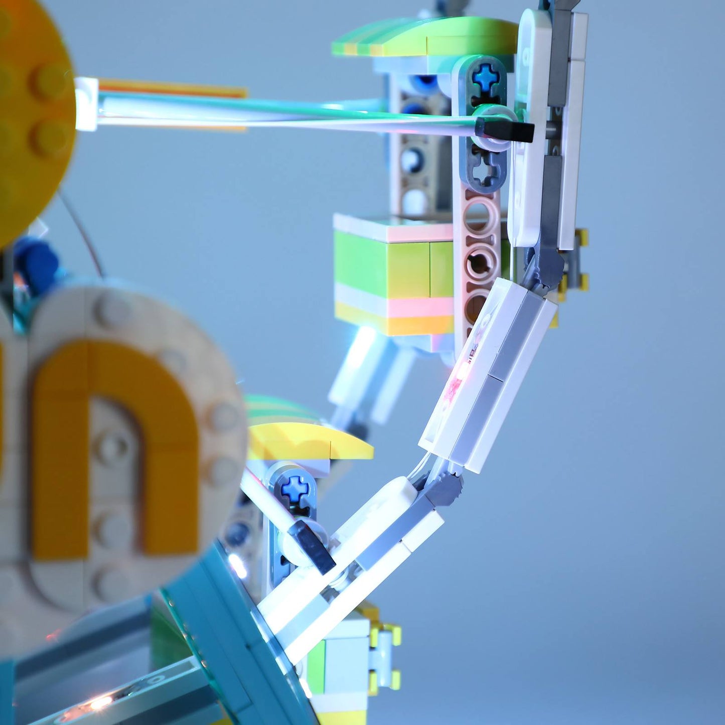 Light Kit for Ferris Wheel #31119 (RC & 12 RGB Colors) - Golden Apple Comics
