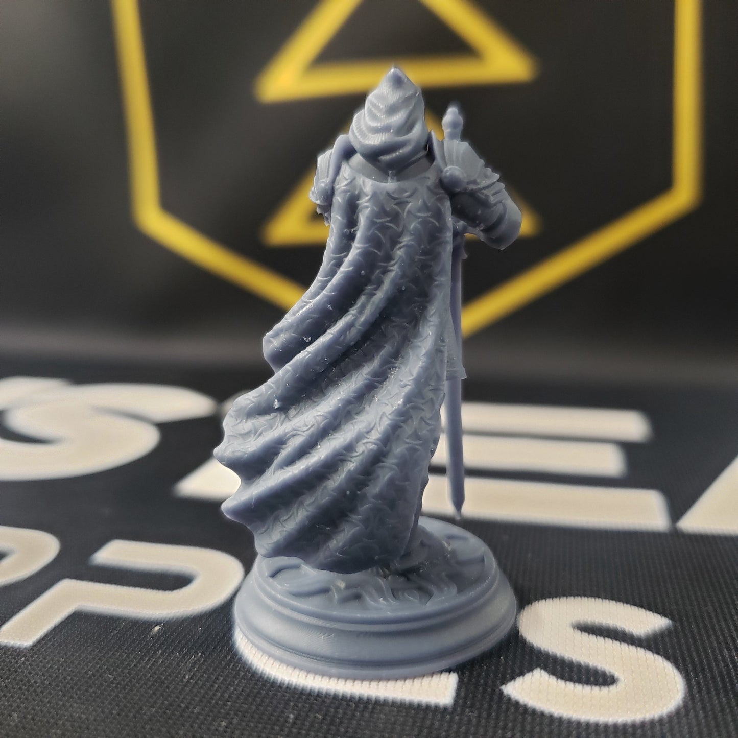 Visage, The Faceless Knight (Male Undead Paladin) - Golden Apple Comics