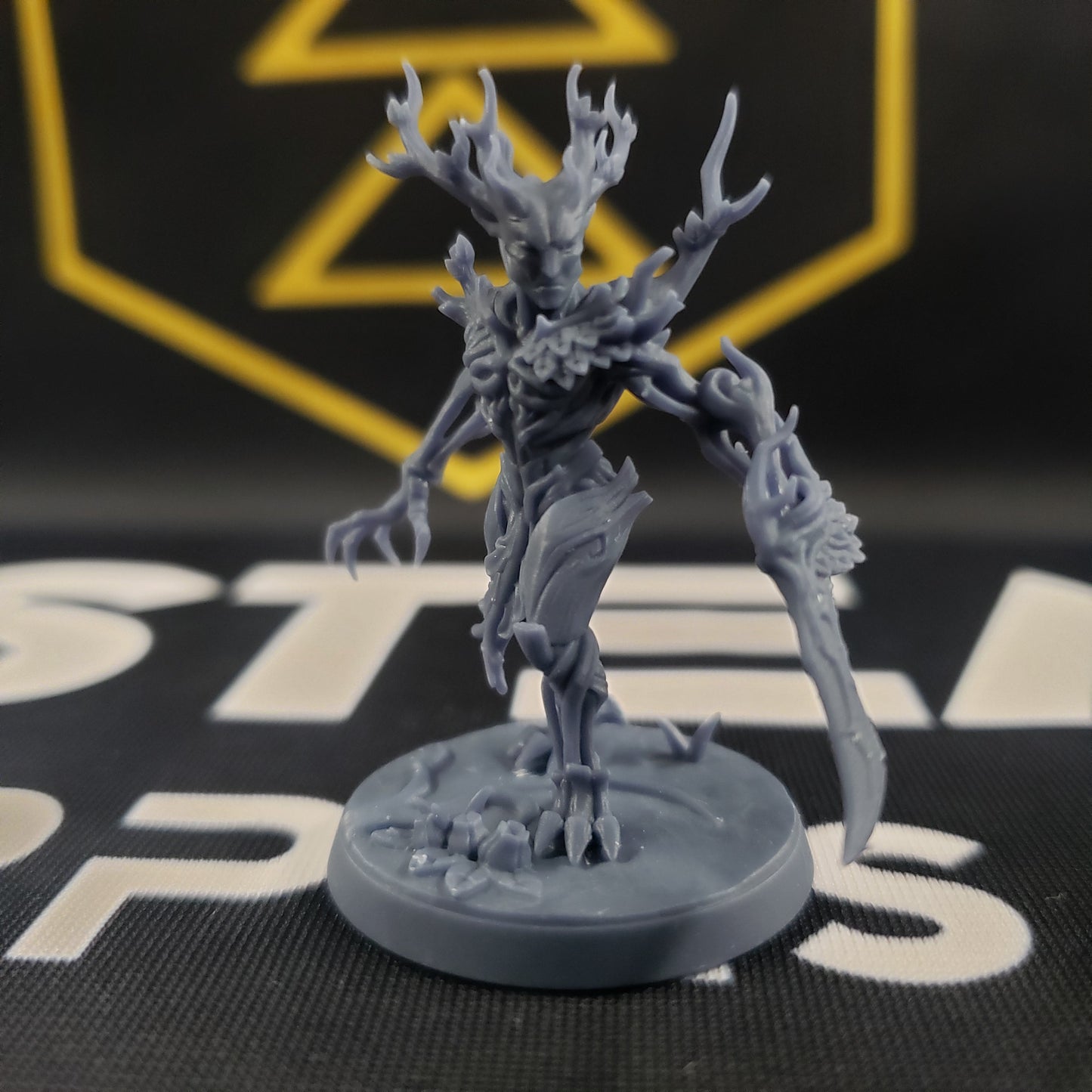 Barkwraith Spriggan: Sculpt D (Male Treefolk Warrior)