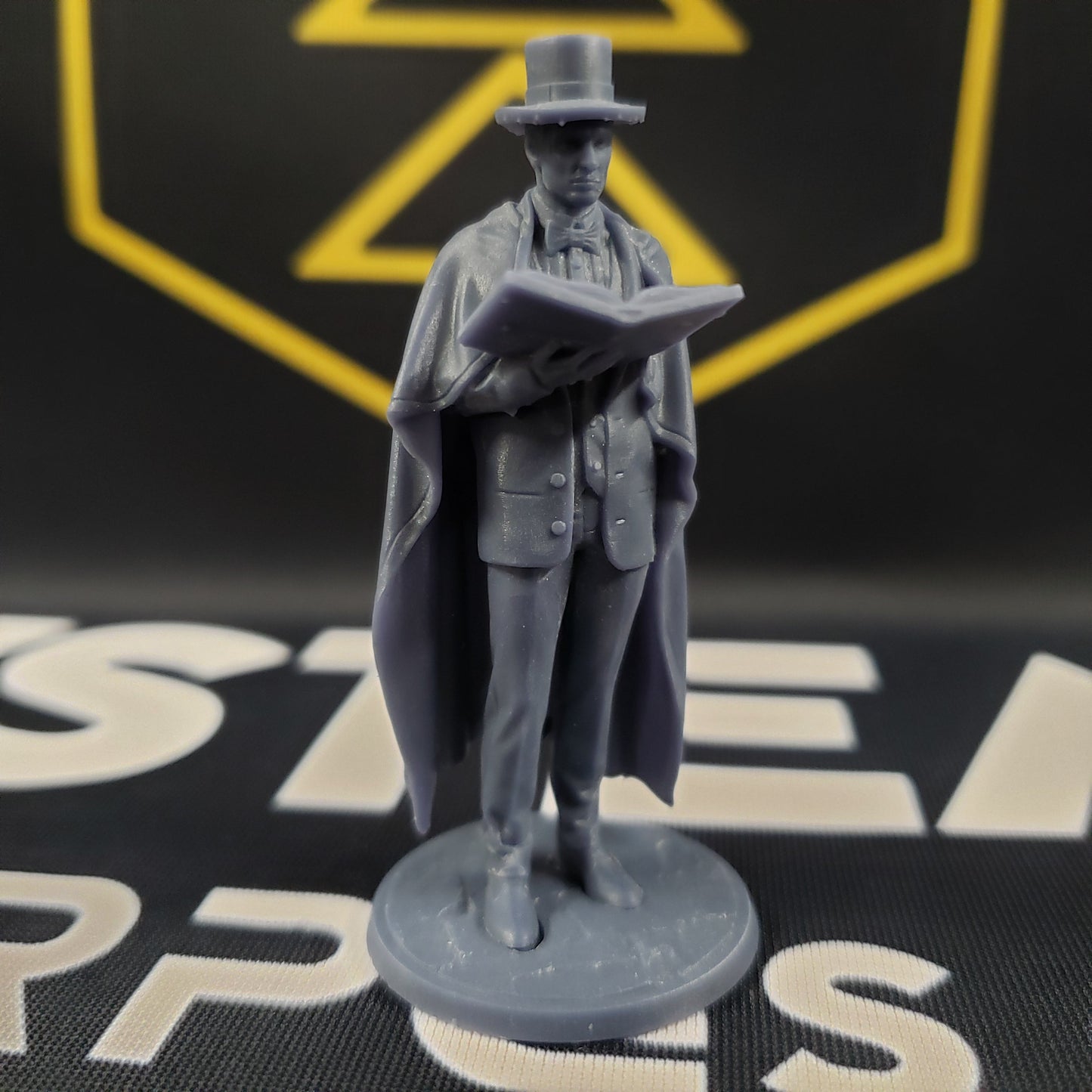 Arkham Compatible Investigator: The Magician (Dexter Drake) - Golden Apple Comics