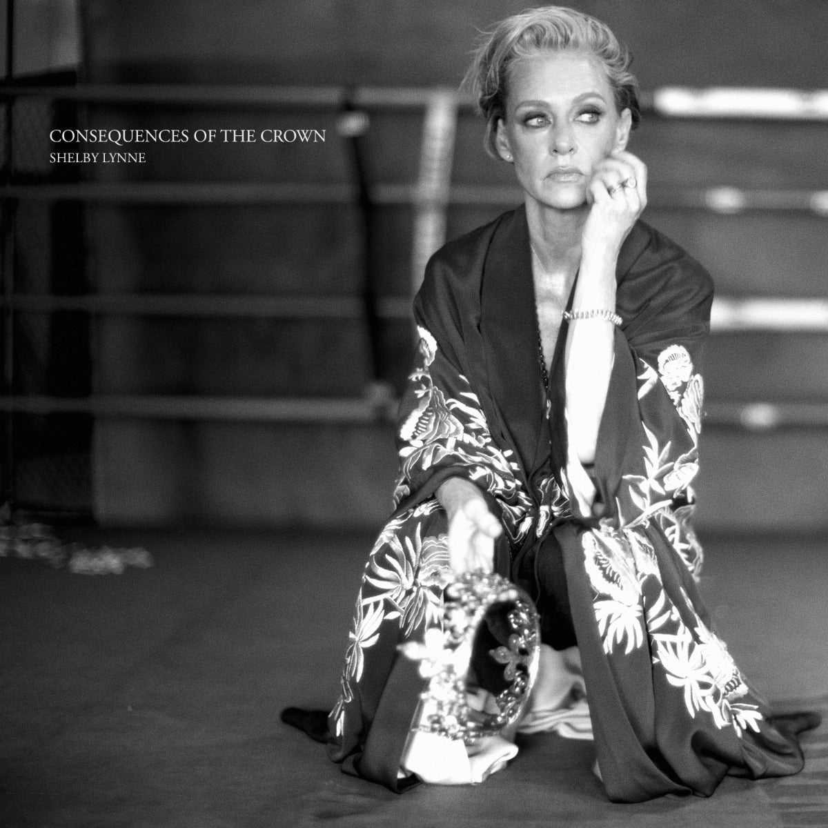 Shelby Lynne Consequences Of The Crown (Colored Vinyl, Gold, 150 Gram Vinyl, Gatefold LP Jacket) [Vinyl]