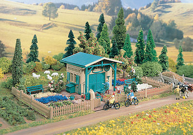 Vollmer 43643 HO Scale Summer Garden House - Golden Apple Comics