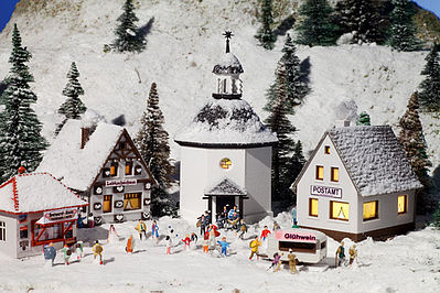 Vollmer 47613 N Scale Christmas Village -- Kit