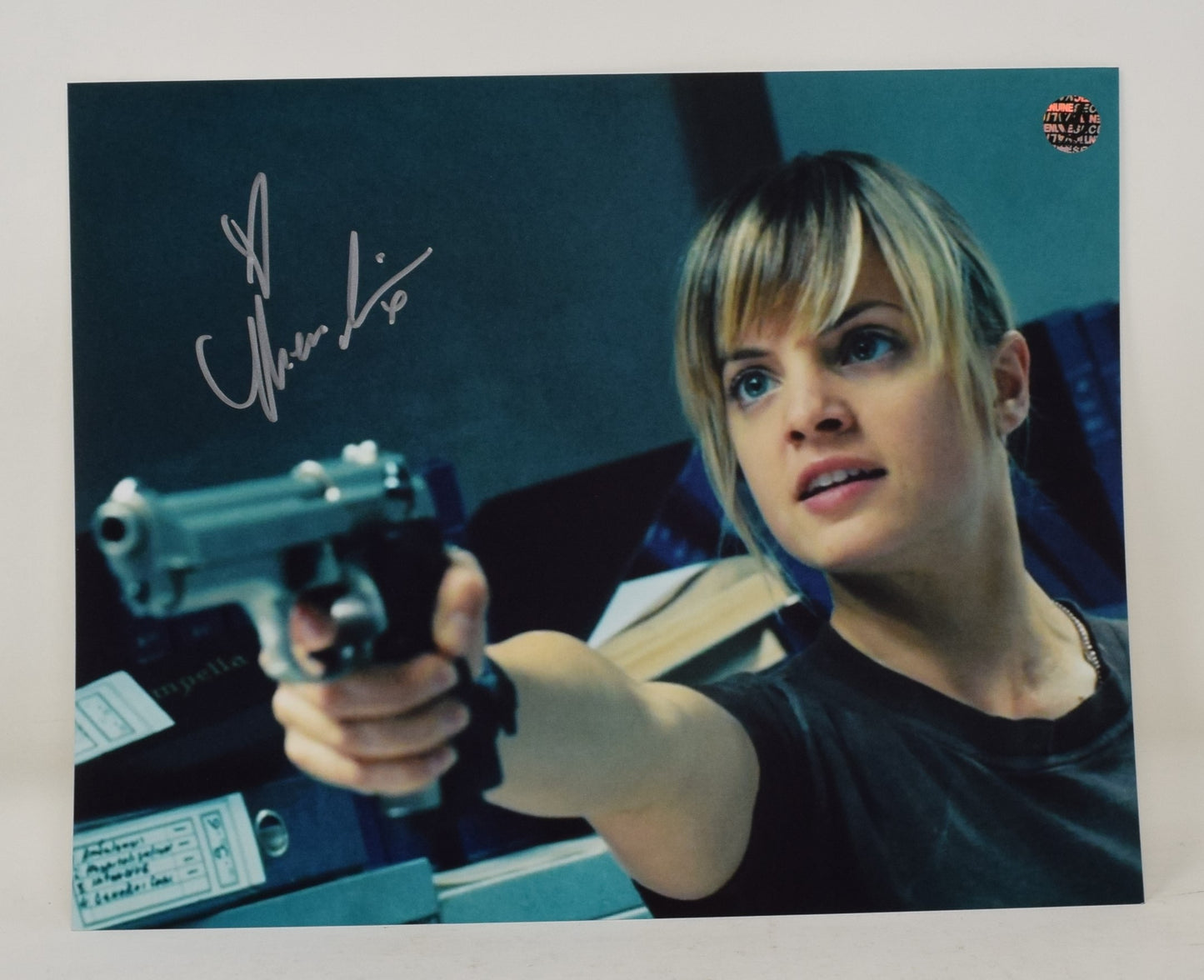 Mena Suvari Day Of The Dead Gun Signed Autograph 8 x 10 Photo COA