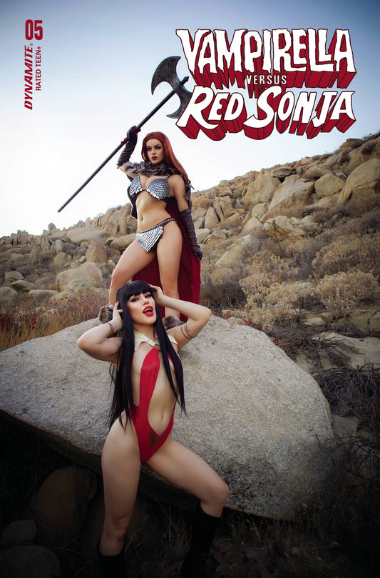 Vampirella Vs Red Sonja #5 E Cosplay Variant (03/08/2023) Dynamite